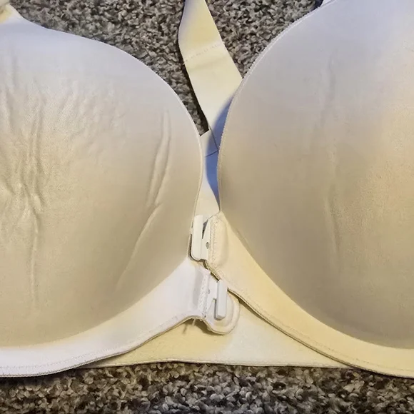 NWOT Victorias secret Sports bra White size 34DD - Picture 6 of 8